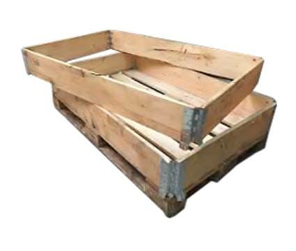 Wooden pallet collars