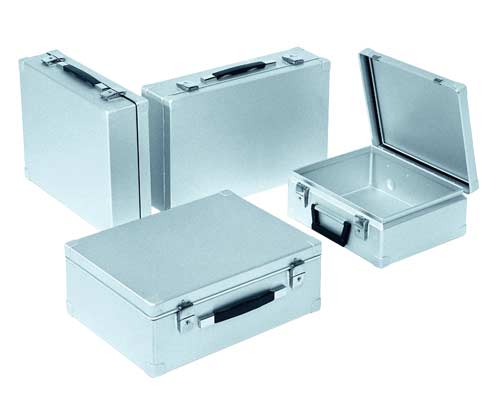 Zarges K410 metal carry cases.